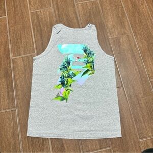 Primitive Hummingbird Tank